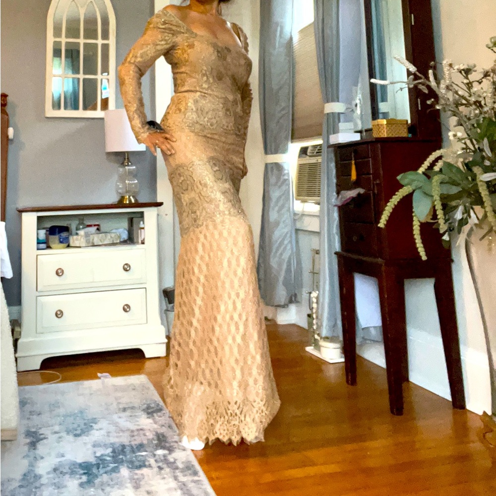 Victor Costa with tags sample maxi dress beautiful for wedding special events.